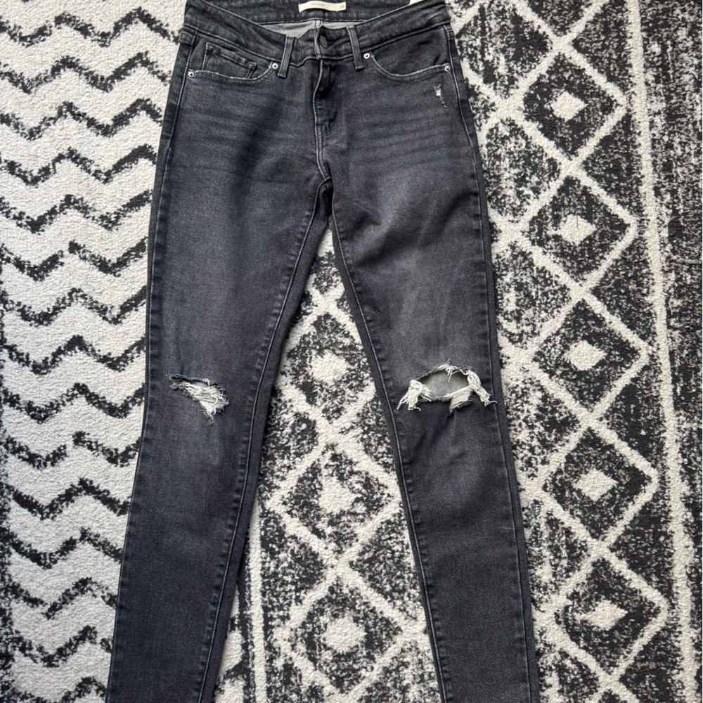 Levi’s 711 Skinny